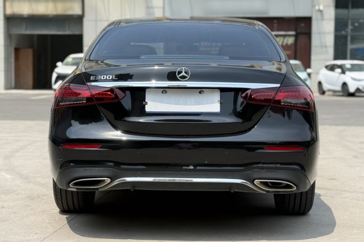 Used Mercedes-Benz E-Class 2021 E 300 L Sporty and Stylish Model Exterior 1
