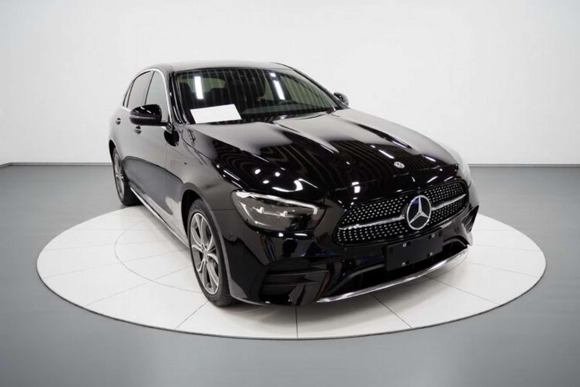 Used Mercedes-Benz E-Class 2021 Restyled E 300 L Sport Luxury Edition Exterior 1