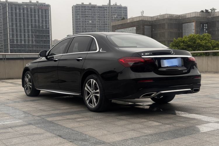 Used Mercedes-Benz E-Class 2021 Facelift E 260 L Sport Edition Exterior 1