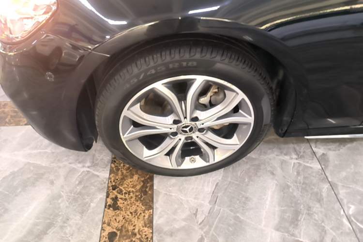 Used Mercedes-Benz E-Class 2021 Restyled E 300 L Sporty and Stylish Edition Exterior 1