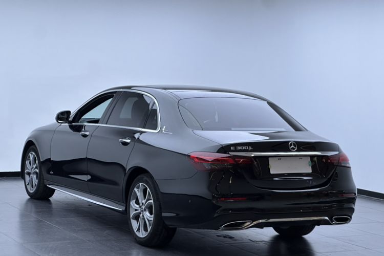 Used Mercedes-Benz E-Class 2021 E 300 L Sporty and Stylish Model Exterior 1
