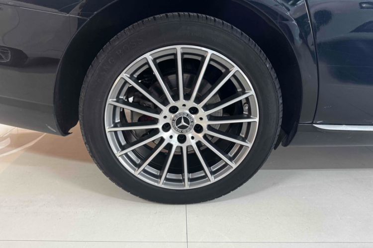 Used Mercedes-Benz E-Class 2021 Facelift E 260 L Exterior 11