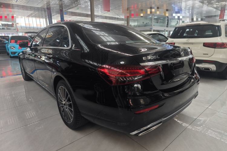 Used Mercedes-Benz E-Class 2021 Facelift E 260 L Exterior 2