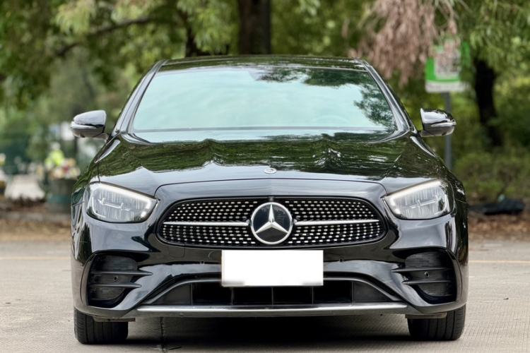 Used Mercedes-Benz E-Class 2021 E 300 L Sporty and Stylish Model Exterior 2