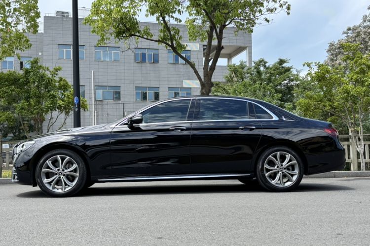 Used Mercedes-Benz E-Class 2021 E 300 L Sport Luxury Edition Exterior 2