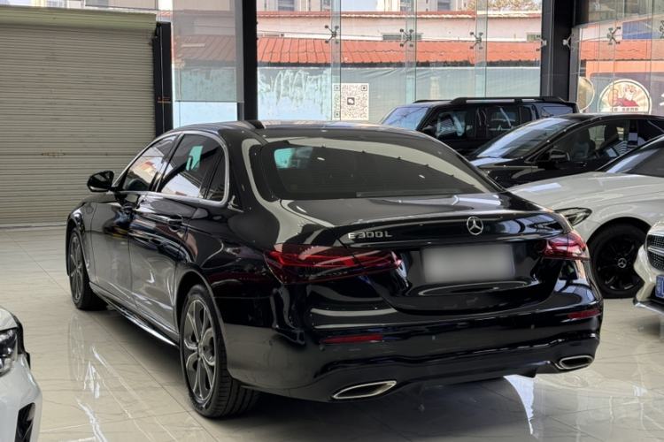 Used Mercedes-Benz E-Class 2021 Restyled E 300 L Sporty and Stylish Edition Exterior 3