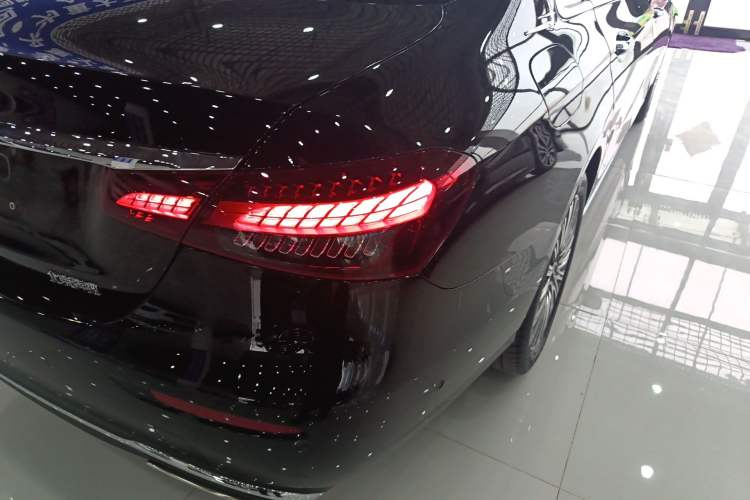 Used Mercedes-Benz E-Class 2021 Facelift E 300 L Stylish Edition Exterior 3
