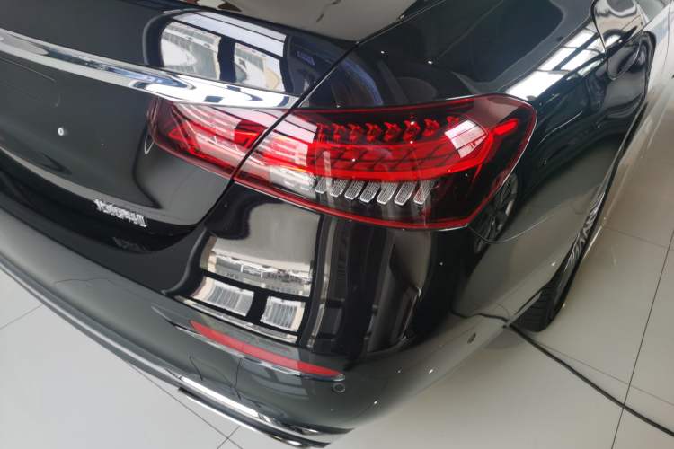 Used Mercedes-Benz E-Class 2021 Facelift E 300 L Stylish Edition Exterior 3