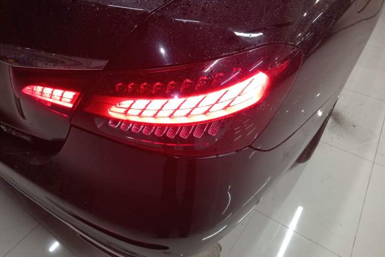 Used Mercedes-Benz E-Class 2021 E 300 L Stylish Model Exterior 3