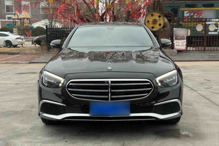 Used Mercedes-Benz E-Class 2021 E 300 L Sporty and Stylish Model Exterior 3