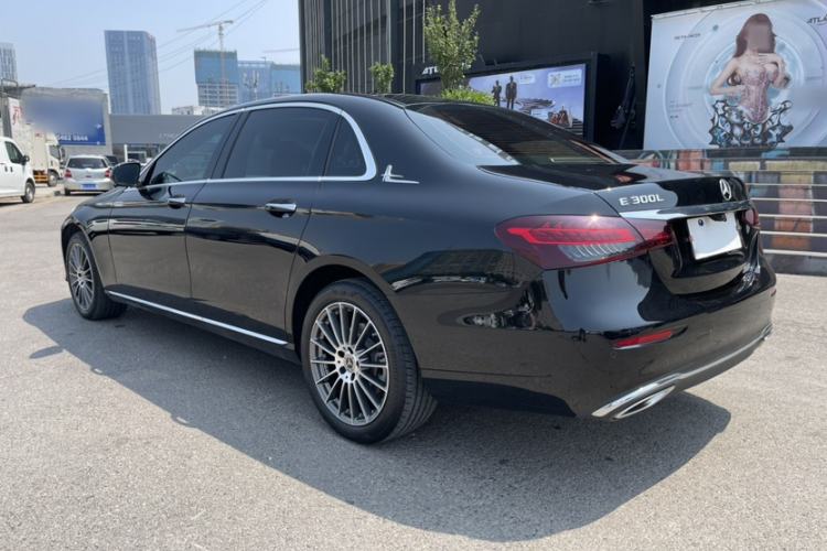 Used Mercedes-Benz E-Class 2021 Facelift E 260 L Exterior 3