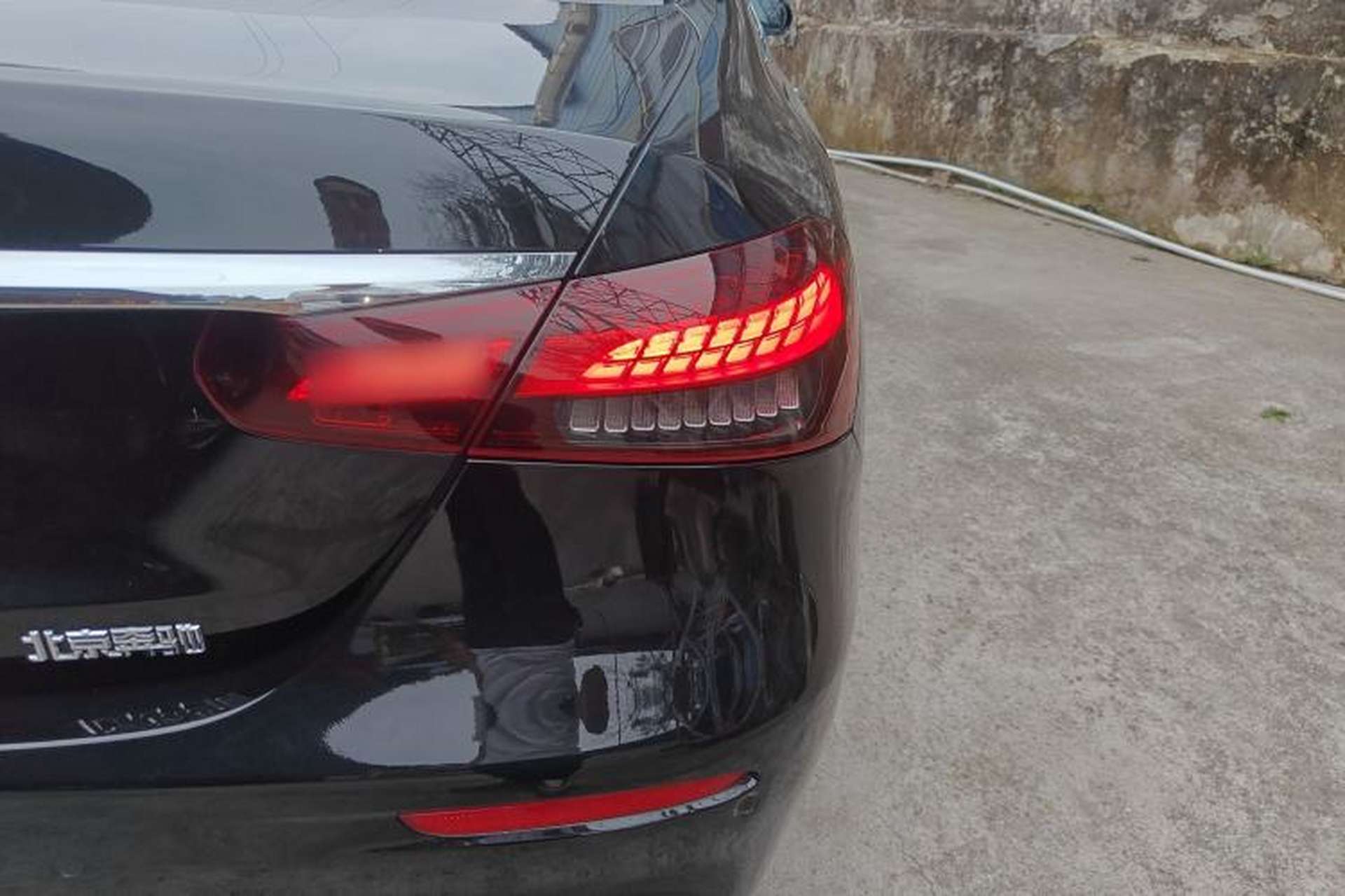 Used Mercedes-Benz E-Class 2021 E 300 L Sporty and Stylish Model Exterior 3