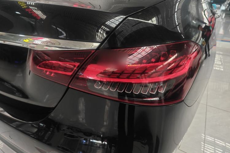 Used Mercedes-Benz E-Class 2021 Facelift E 260 L Exterior 3