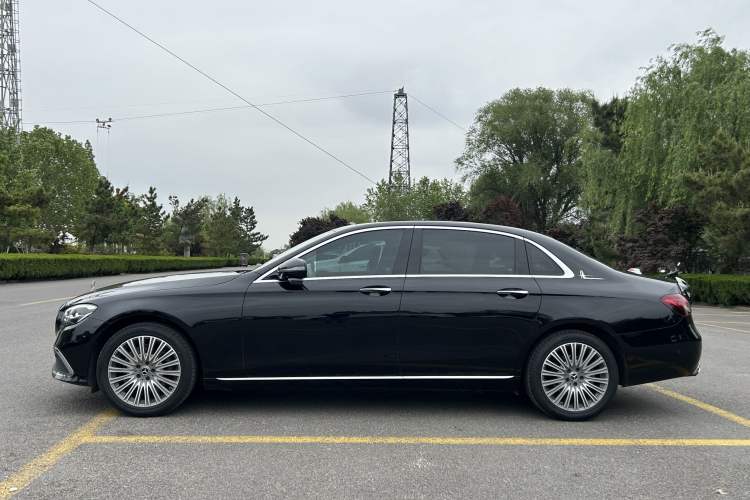 Used Mercedes-Benz E-Class 2021 Facelift E 300 L Stylish Edition Exterior 3