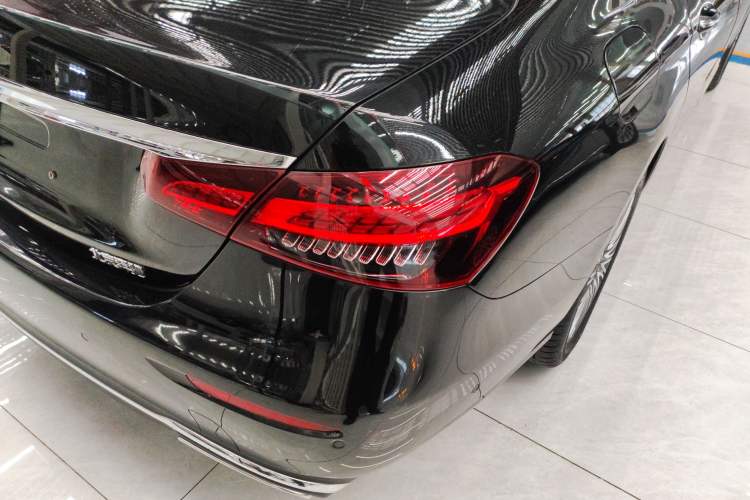 Used Mercedes-Benz E-Class 2021 E 300 L Stylish Model Exterior 3