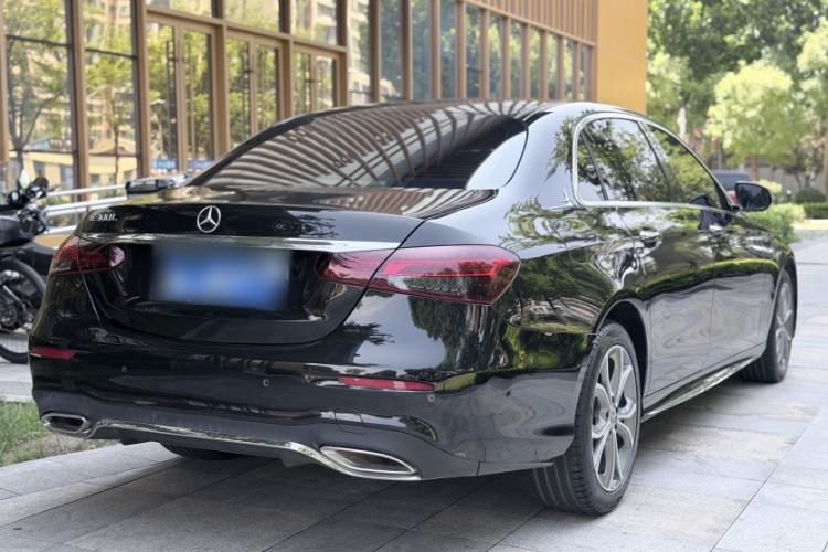 Used Mercedes-Benz E-Class 2021 Restyled E 300 L Sporty and Stylish Edition Exterior 3