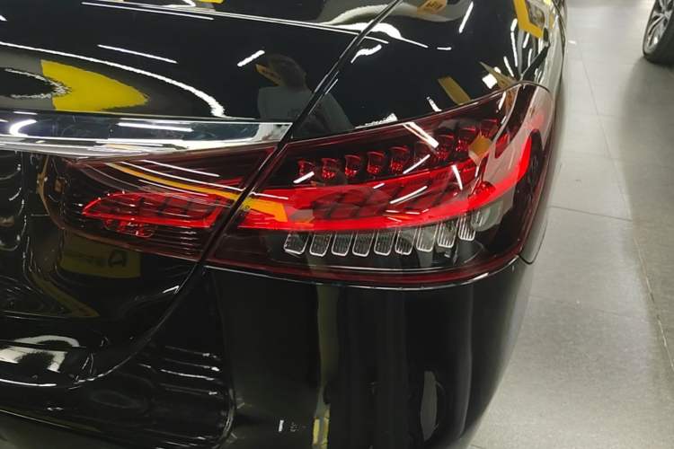 Used Mercedes-Benz E-Class 2021 E 300 L Stylish Model Exterior 3