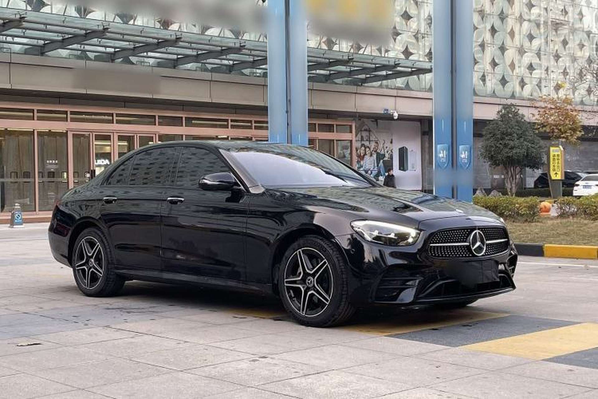Used Mercedes-Benz E-Class 2021 Restyled E 260 Luxury Sports Edition Exterior 3