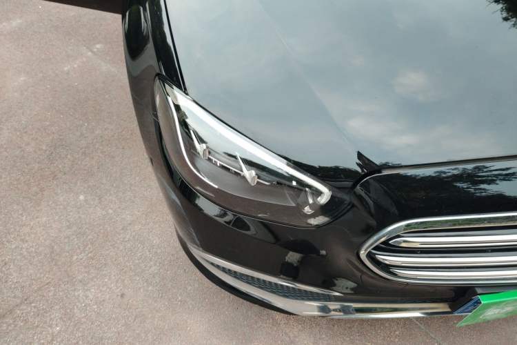 Used Mercedes-Benz E-Class 2021 E 300 L Stylish Model Exterior 3