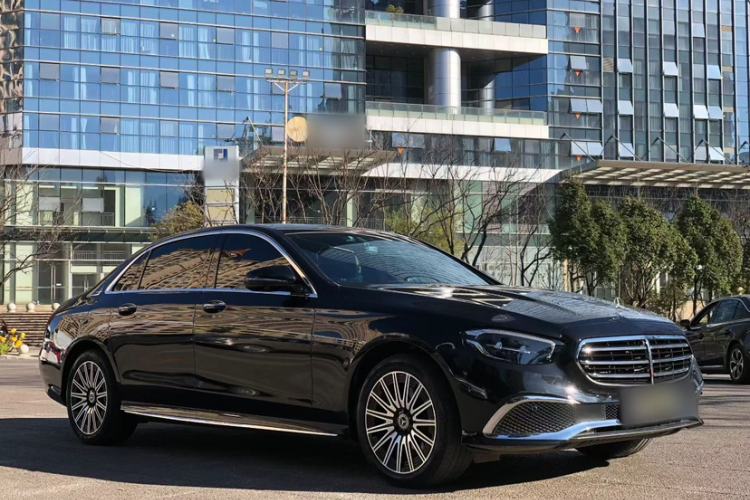 Used Mercedes-Benz E-Class 2021 E 300 L Sporty and Stylish Model Exterior 4