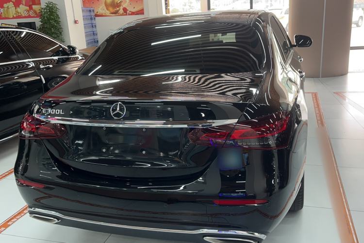 Used Mercedes-Benz E-Class 2021 Restyled E 300 L Luxury Edition Exterior 4