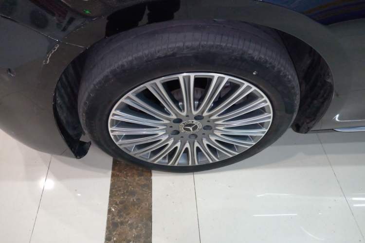 Used Mercedes-Benz E-Class 2021 E 300 L Stylish Model Exterior 4