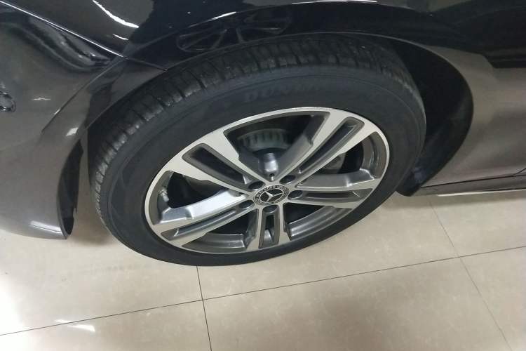 Used Mercedes-Benz E-Class 2021 E 260 L Sport 4MATIC Exterior 4