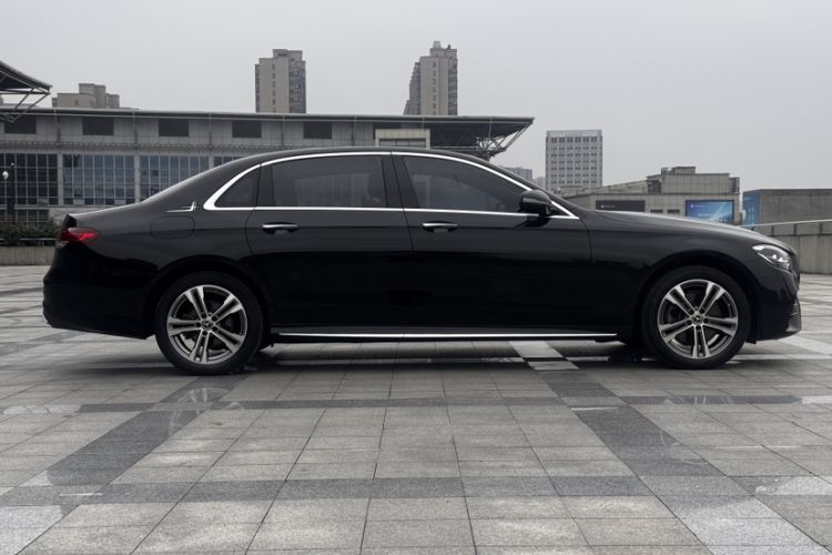 Used Mercedes-Benz E-Class 2021 Facelift E 260 L Sport Edition Exterior 4