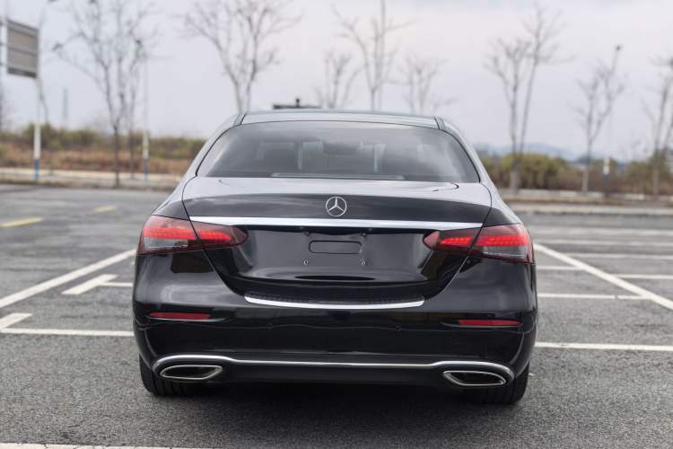 Used Mercedes-Benz E-Class 2021 E 300 L Premium Edition Exterior 4