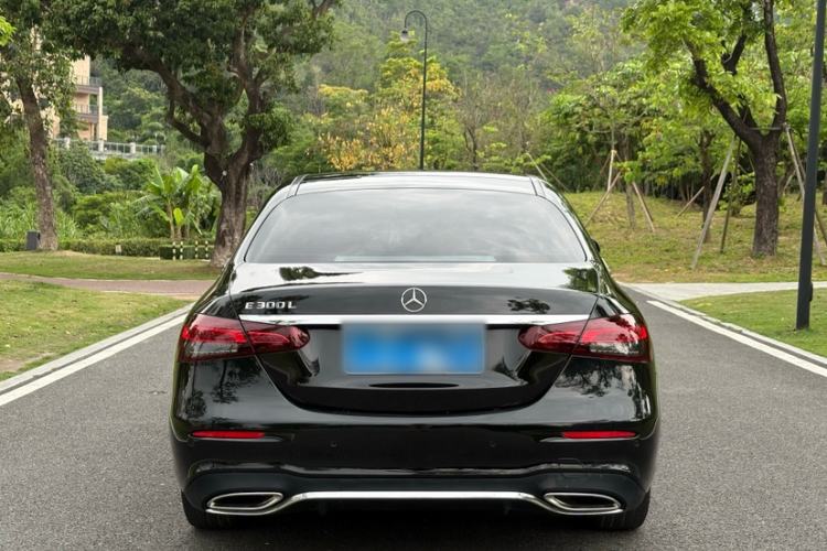 Used Mercedes-Benz E-Class 2021 Restyled E 300 L Sporty and Stylish Edition Exterior 4