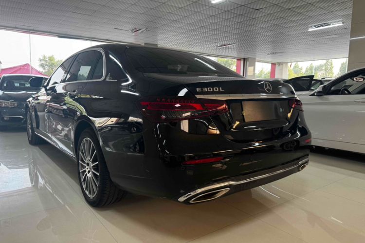 Used Mercedes-Benz E-Class 2021 Facelift E 260 L Exterior 4