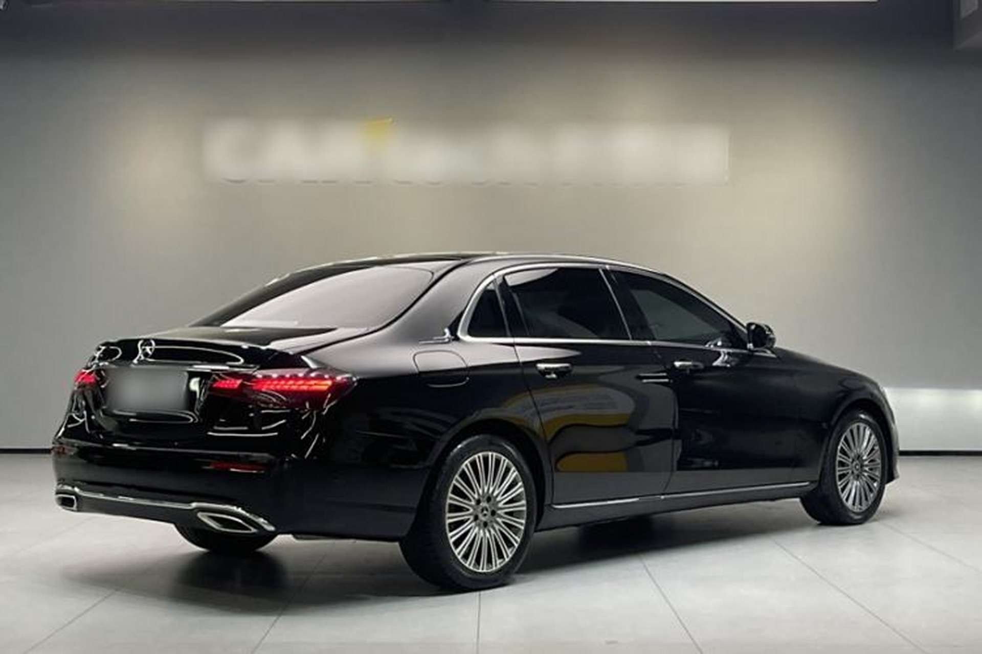 Used Mercedes-Benz E-Class 2021 E 300 L Premium Edition Exterior 4