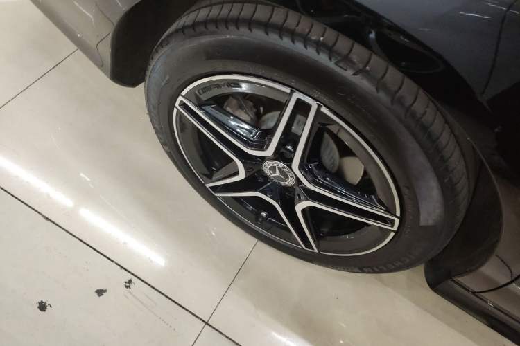 Used Mercedes-Benz E-Class 2021 Updated E 260 Fashion Sport Edition Exterior 4