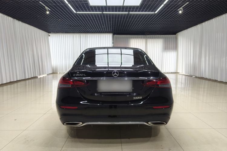 Used Mercedes-Benz E-Class 2021 E 300 L Sporty and Stylish Model Exterior 5