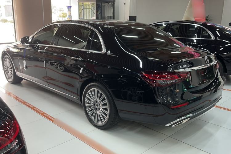 Used Mercedes-Benz E-Class 2021 Restyled E 300 L Luxury Edition Exterior 5