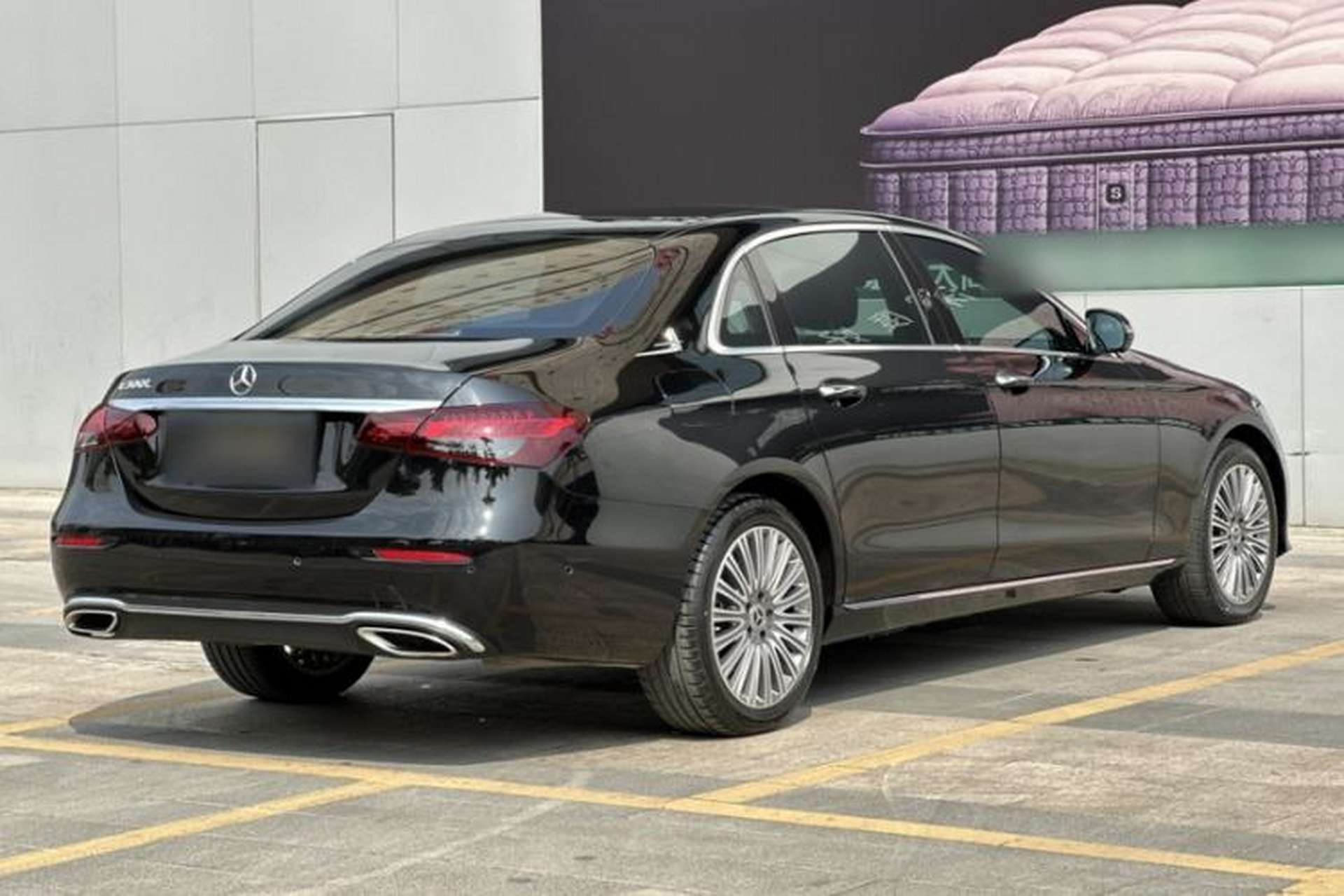 Used Mercedes-Benz E-Class 2021 E 300 L Premium Edition Exterior 5