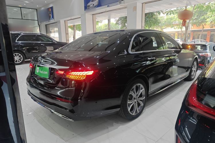 Used Mercedes-Benz E-Class 2021 Restyled E 300 L Sporty and Stylish Edition Exterior 5