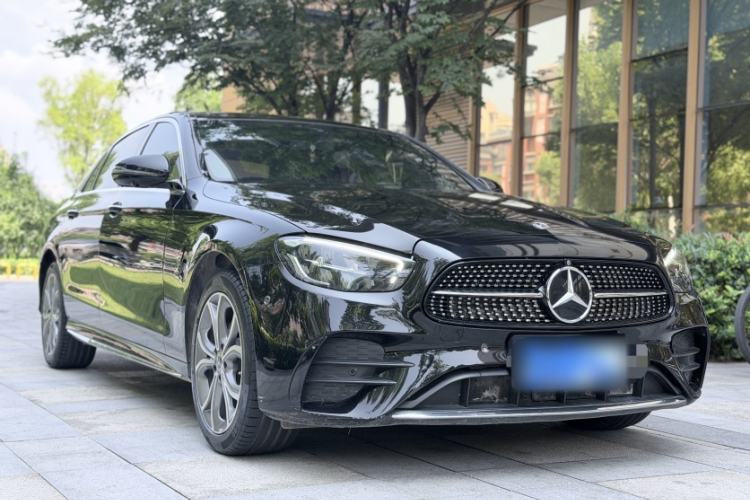 Used Mercedes-Benz E-Class 2021 Restyled E 300 L Sporty and Stylish Edition Exterior 5