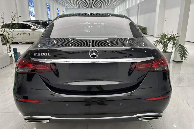 Used Mercedes-Benz E-Class 2021 Facelift E 300 L Stylish Edition Exterior 5