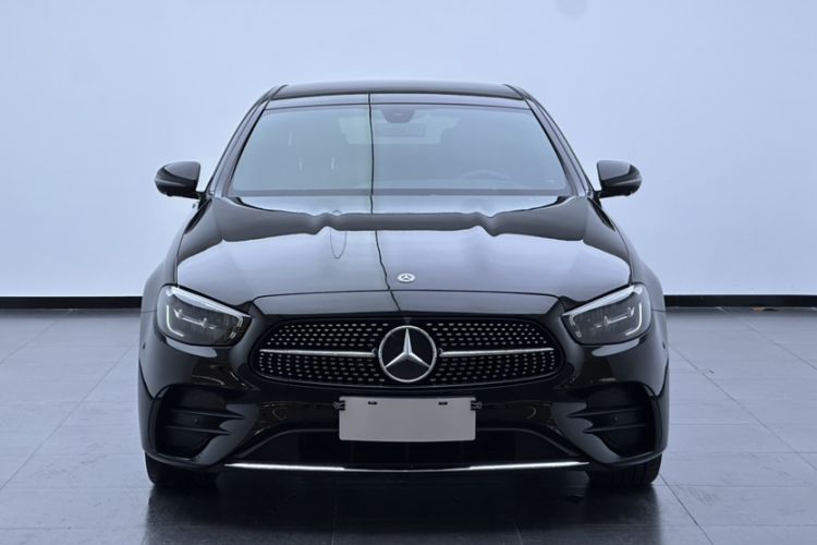 Used Mercedes-Benz E-Class 2021 E 300 L Sporty and Stylish Model Exterior 5