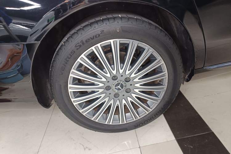 Used Mercedes-Benz E-Class 2021 E 300 L Stylish Model Exterior 5
