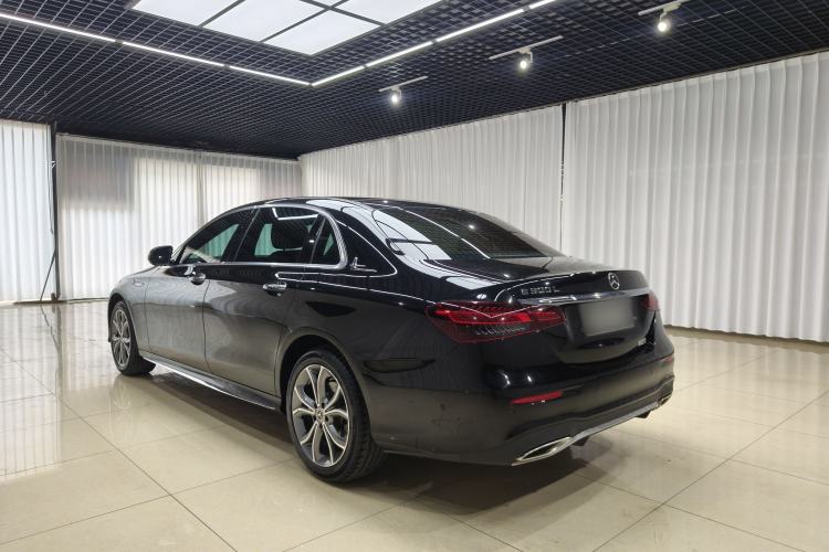 Used Mercedes-Benz E-Class 2021 E 300 L Sporty and Stylish Model Exterior 6