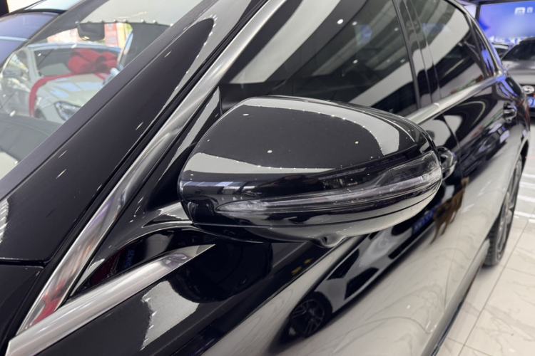 Used Mercedes-Benz E-Class 2021 Restyled E 300 L Sporty and Stylish Edition Exterior 6