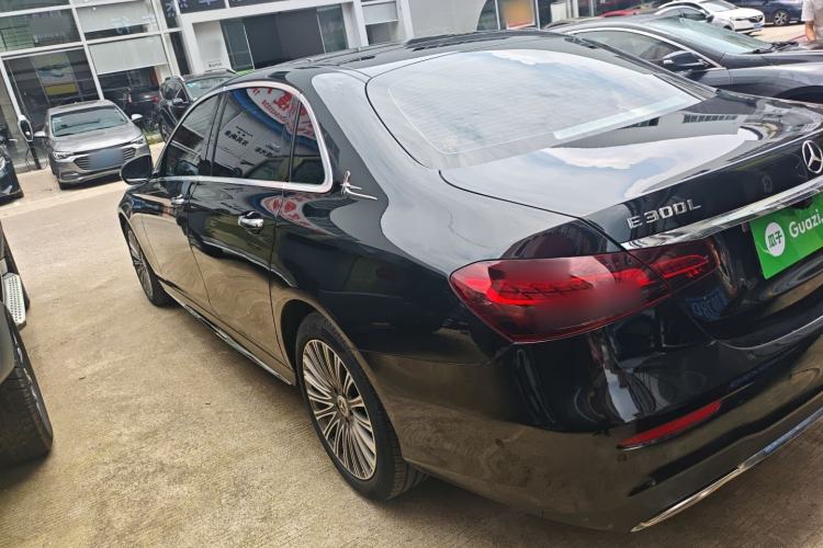 Used Mercedes-Benz E-Class 2021 E 300 L Sport Luxury Edition Exterior 6
