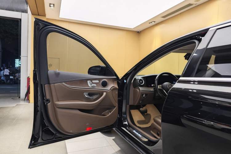 Used Mercedes-Benz E-Class 2021 Facelift E 300 L Stylish Edition Exterior 6
