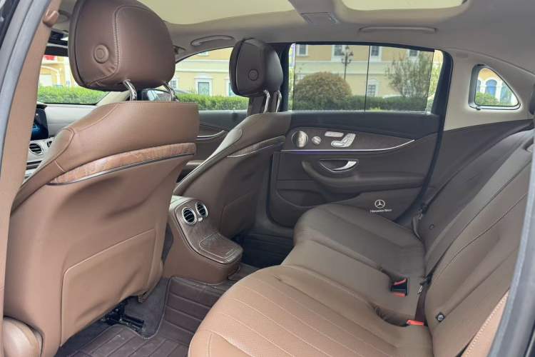 Used Mercedes-Benz E-Class 2021 Restyled E 300 L Luxury Edition Exterior 7
