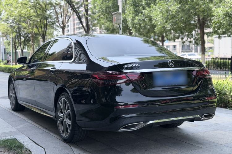 Used Mercedes-Benz E-Class 2021 Restyled E 300 L Sporty and Stylish Edition Exterior 7