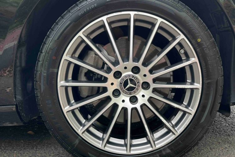Used Mercedes-Benz E-Class 2021 E 260 L Exterior 7
