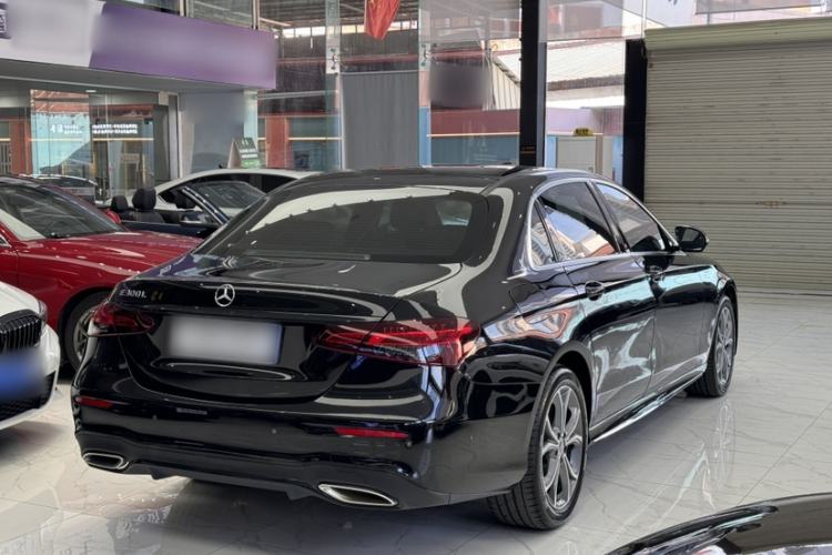 Used Mercedes-Benz E-Class 2021 Restyled E 300 L Sporty and Stylish Edition Exterior 8