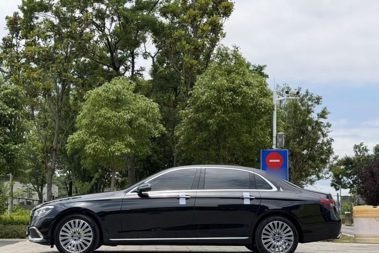 Used Mercedes-Benz E-Class 2021 E 300 L Stylish Model Exterior 8